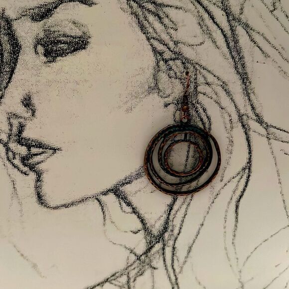 Brass Circle Green & Gold Drop Earrings - Picture 1 of 3